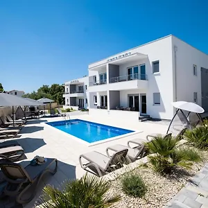1oak Apartament Vir