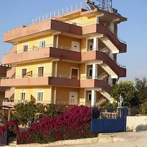Ardi Apartament Saranda